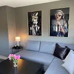 شقة 120m2 Brygge Solrike Terrasser Parkering تُنسبارغ