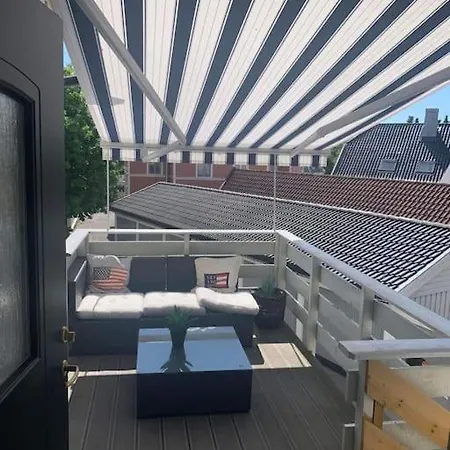 120m2 Brygge Solrike Terrasser Parkering