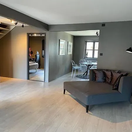 Lejlighed 120m2 Brygge Solrike Terrasser Parkering *