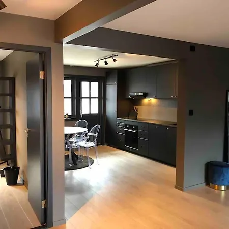 120m2 Brygge Solrike Terrasser Parkering * Tønsberg